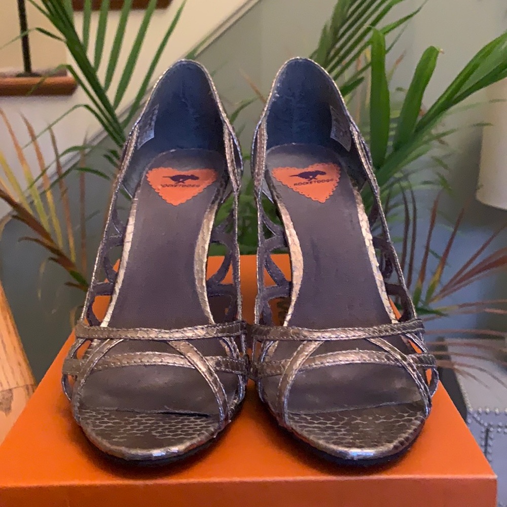 Rocket Dog Pewter Pumps